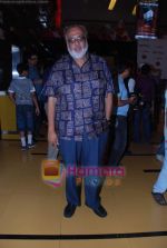 at the Premiere of Dus Tola in Ciemax, Mumbai o 20th Oct 2010 (56).JPG